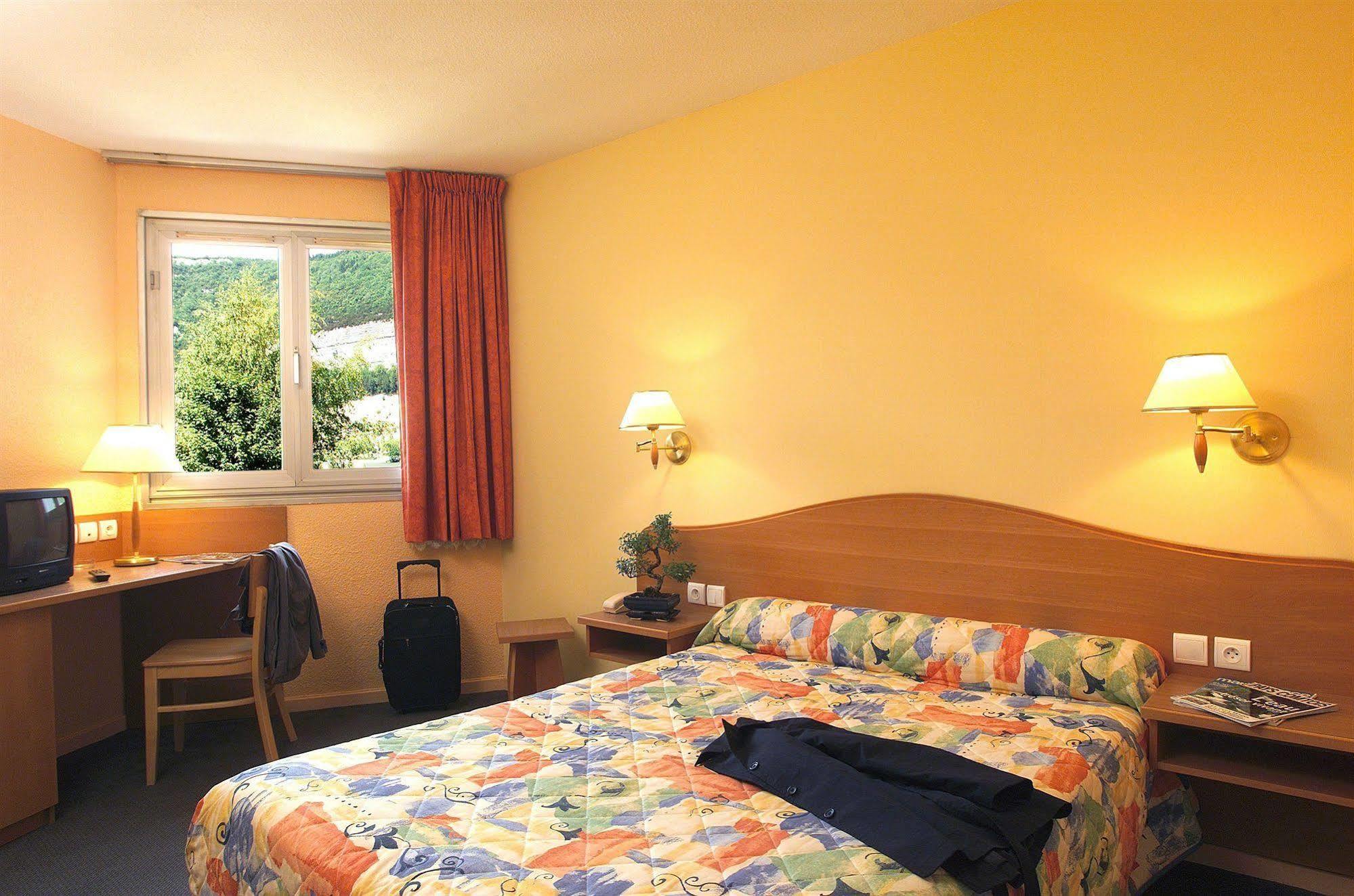 Hotel-Restaurant De L'Embarcadere Nantua Eksteriør bilde
