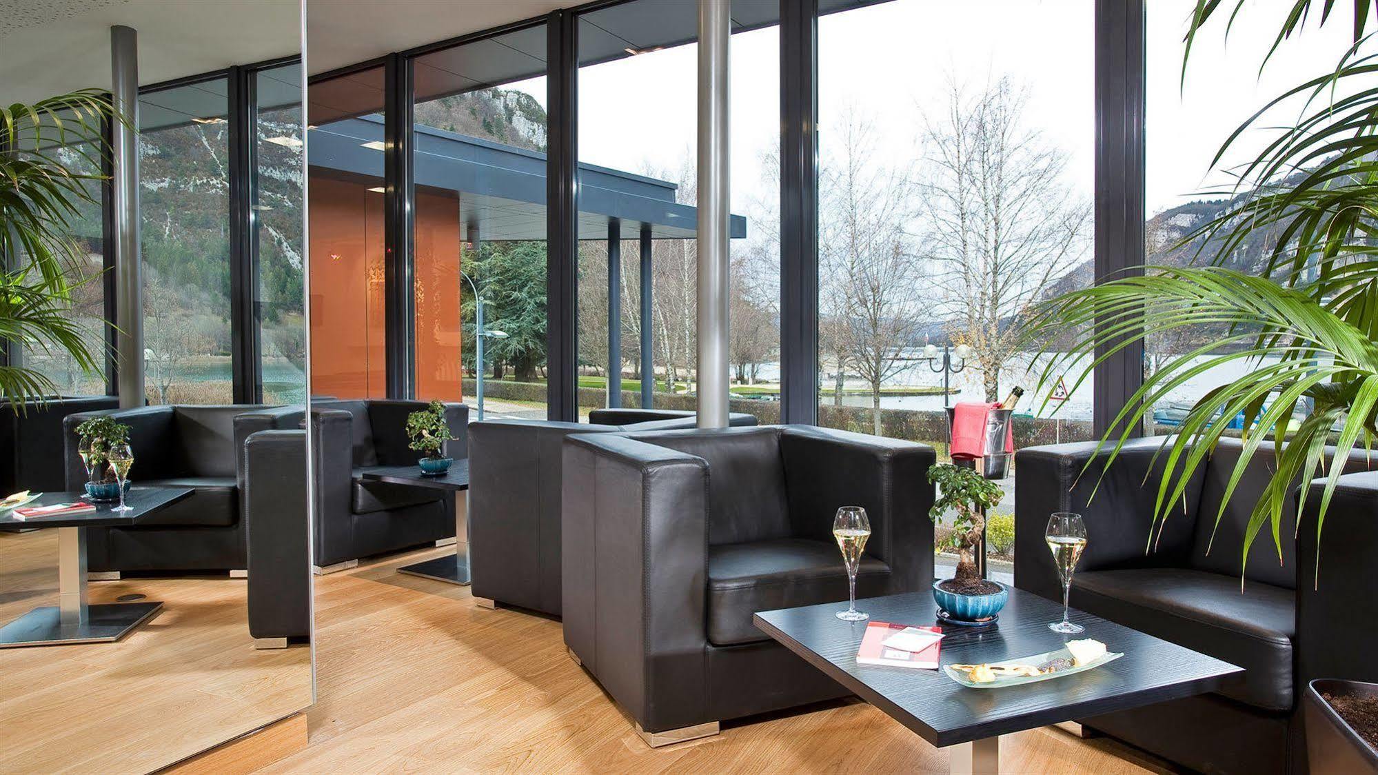 Hotel-Restaurant De L'Embarcadere Nantua Eksteriør bilde